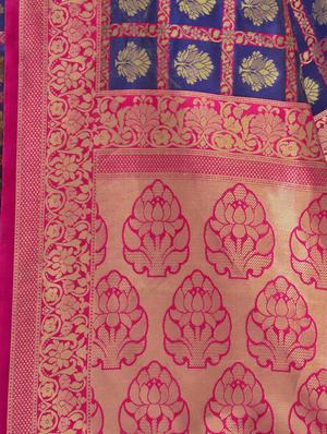 jacquard woven saree with blouse - 17611858 - Standard Image - 3