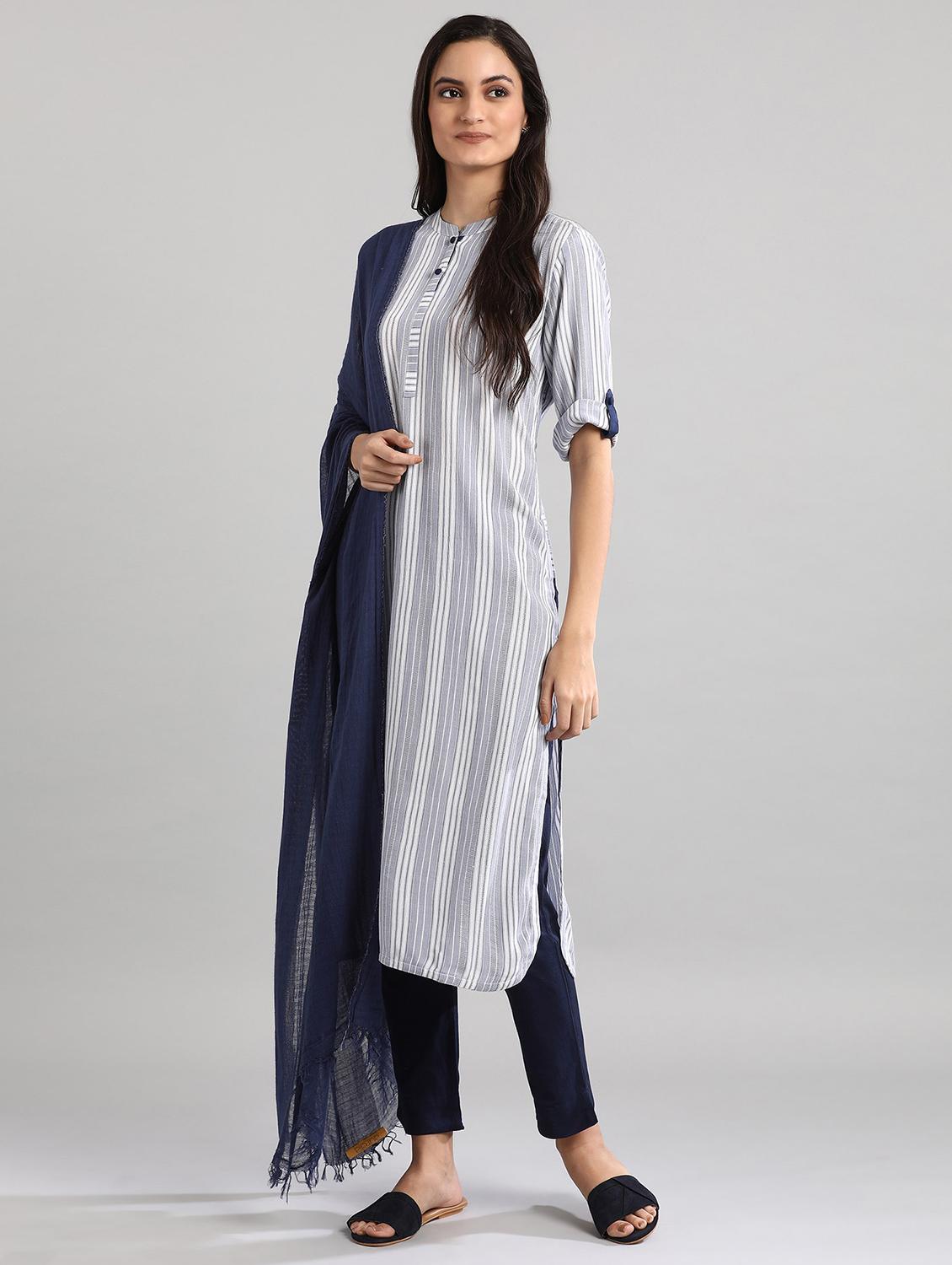 striped straight kurta - 17613239 - Zoom Image - 4