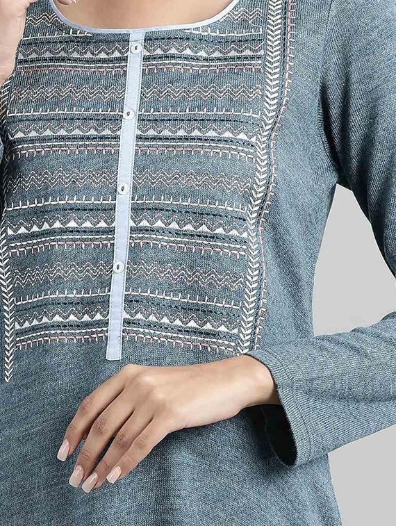 green synthetic straight kurta - 17613326 - Zoom Image - 4