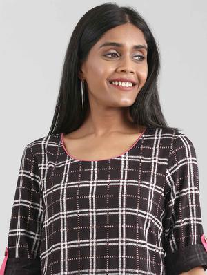 black viscose straight kurta - 17614194 - Standard Image - 4
