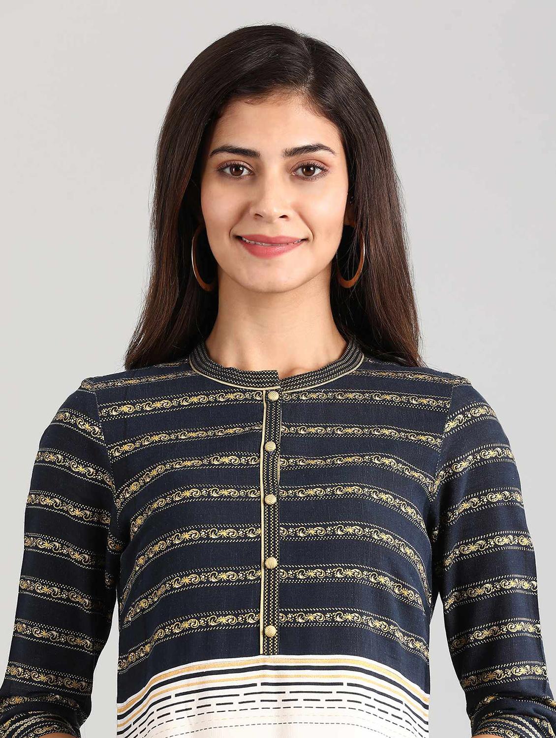 blue viscose straight kurta - 17614253 - Zoom Image - 4