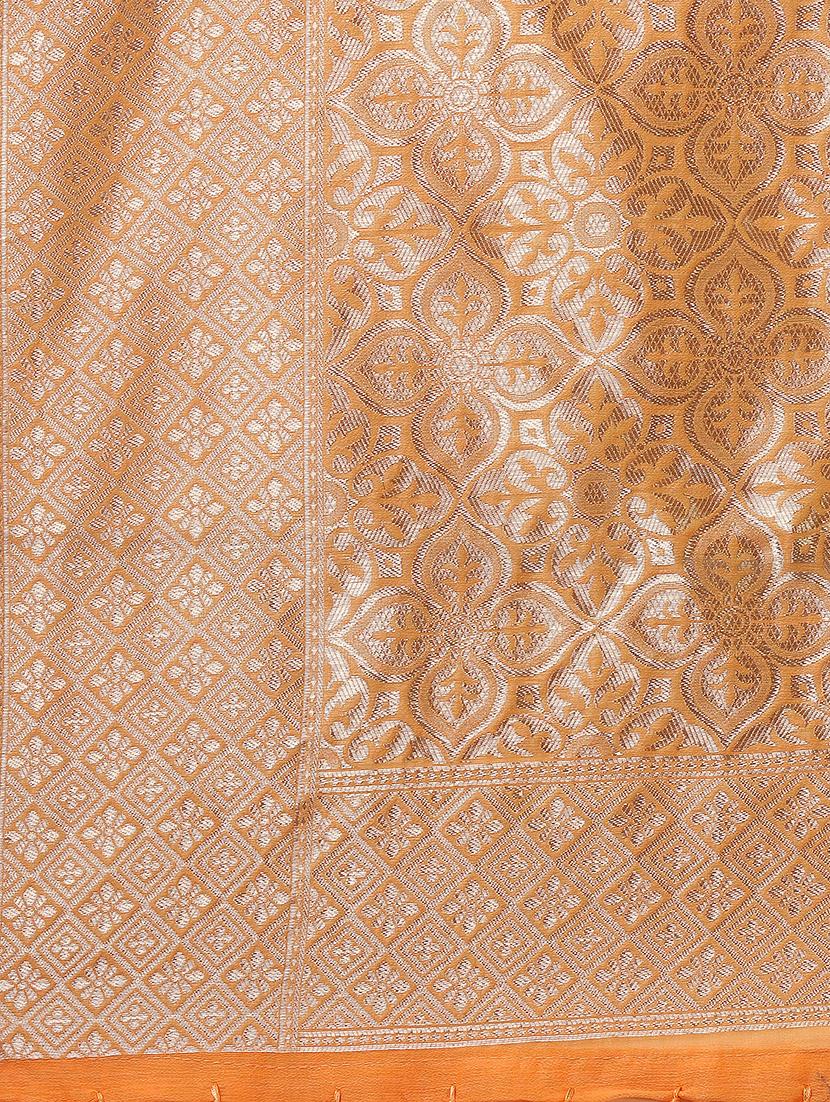ethnic motifs banarasi saree with blouse - 17615001 - Zoom Image - 4