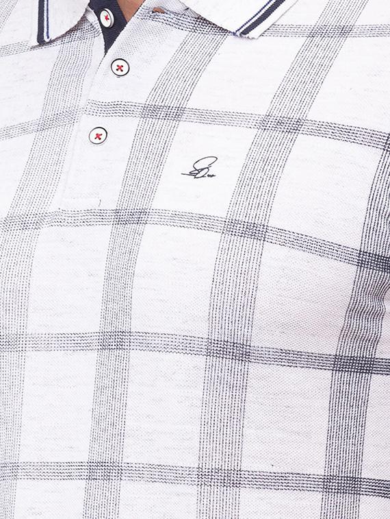 white checkered polo t-shirt - 17615540 - Zoom Image - 5