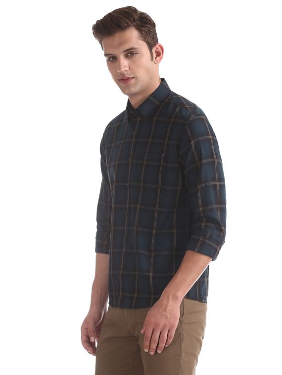 navy blue checkered casual shirt - 17616429 - Zoom Image - 2