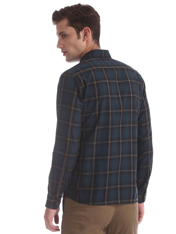 navy blue checkered casual shirt - 17616429 - Zoom Image - 3