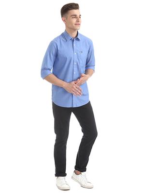 blue solid casual shirt - 17616750 - Standard Image - 4
