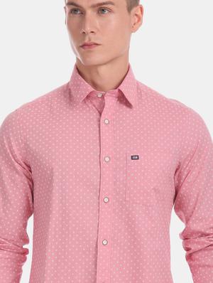 pink printed casual shirt - 17617165 - Standard Image - 5