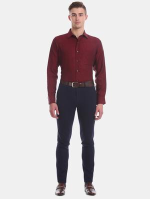 maroon solid linen formal shirt - 17617838 - Standard Image - 4