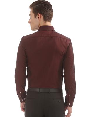red solid formal shirt - 17617900 - Standard Image - 3