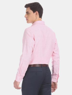 pink solid formal shirt - 17617965 - Standard Image - 4
