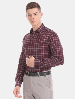 maroon checkered formal shirt - 17618088 - Standard Image - 2