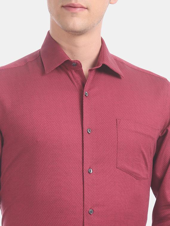 red self design formal shirt - 17618193 - Zoom Image - 6