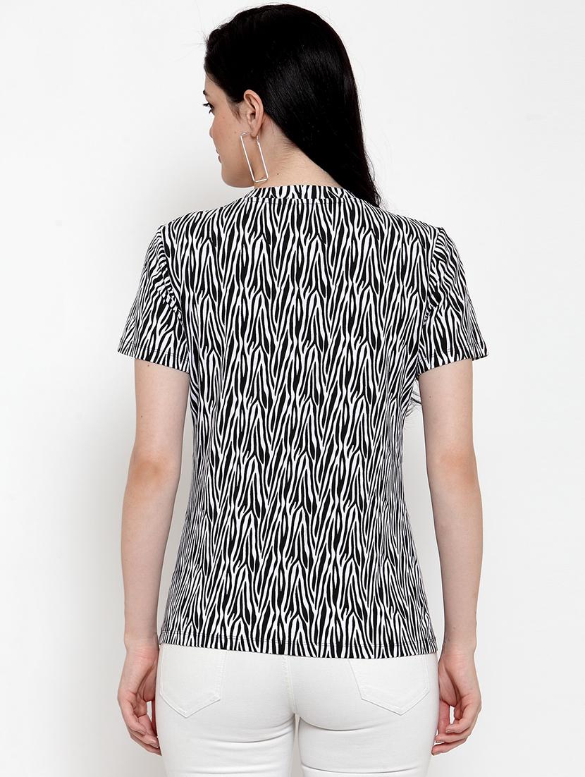 round neck printed tee - 17621238 - Zoom Image - 3