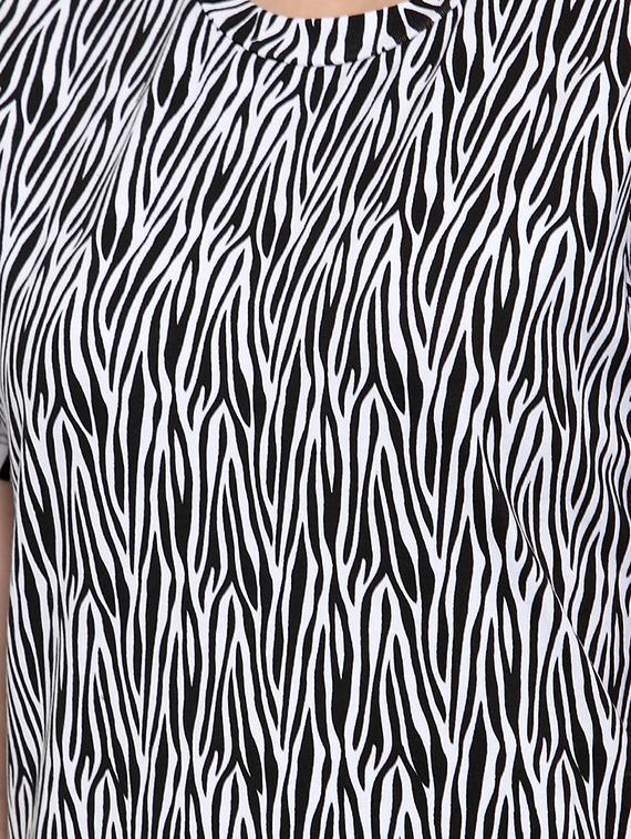 round neck printed tee - 17621238 - Zoom Image - 5