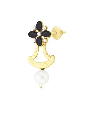 black metal drop earring - 17621488 - Standard Image - 2