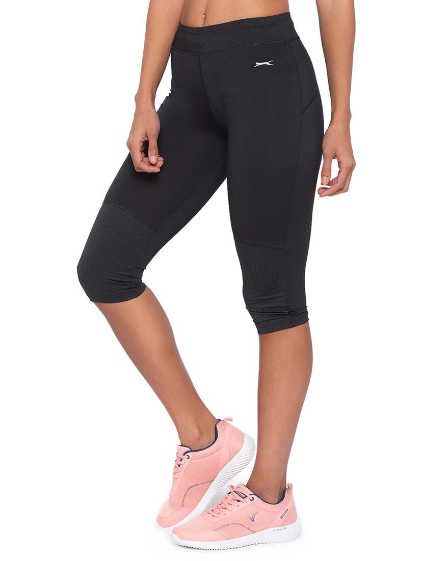 black solid sports capri - 17624505 - Zoom Image - 2