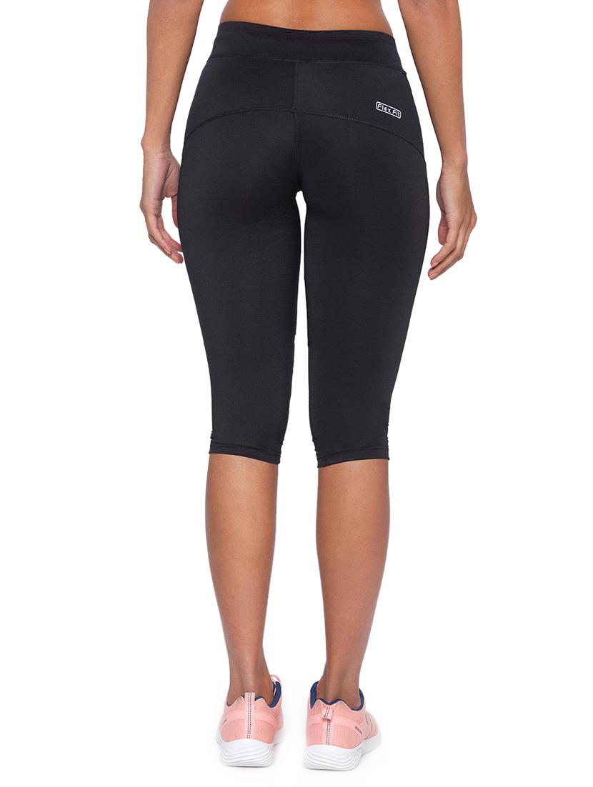 black solid sports capri - 17624505 - Zoom Image - 3