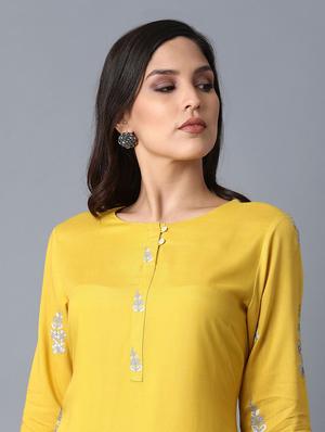 yellow viscose straight kurta - 17627103 - Standard Image - 5