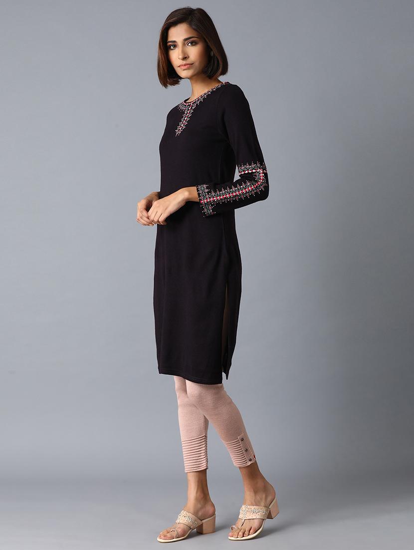 solid straight kurta - 17627379 - Zoom Image - 2