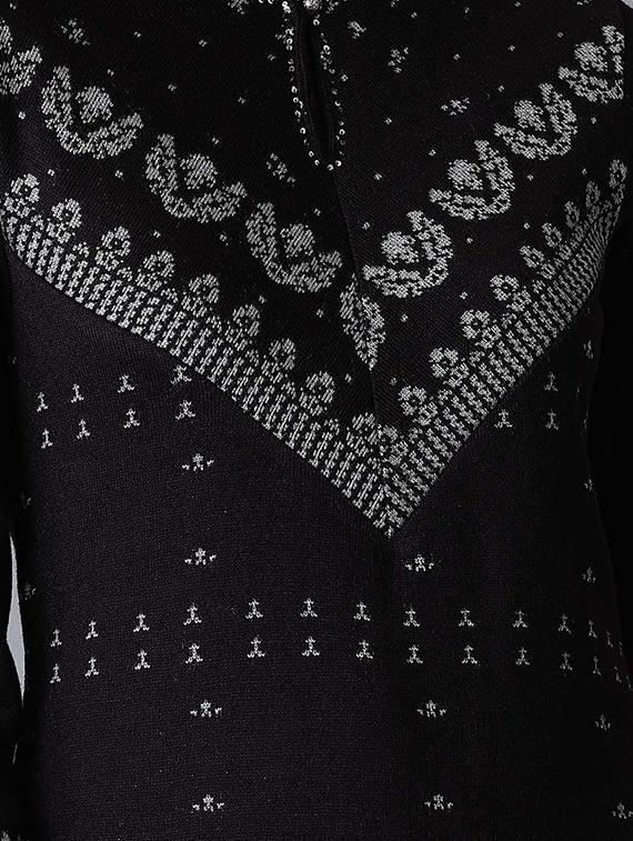 embroidered straight kurta - 17627388 - Zoom Image - 4