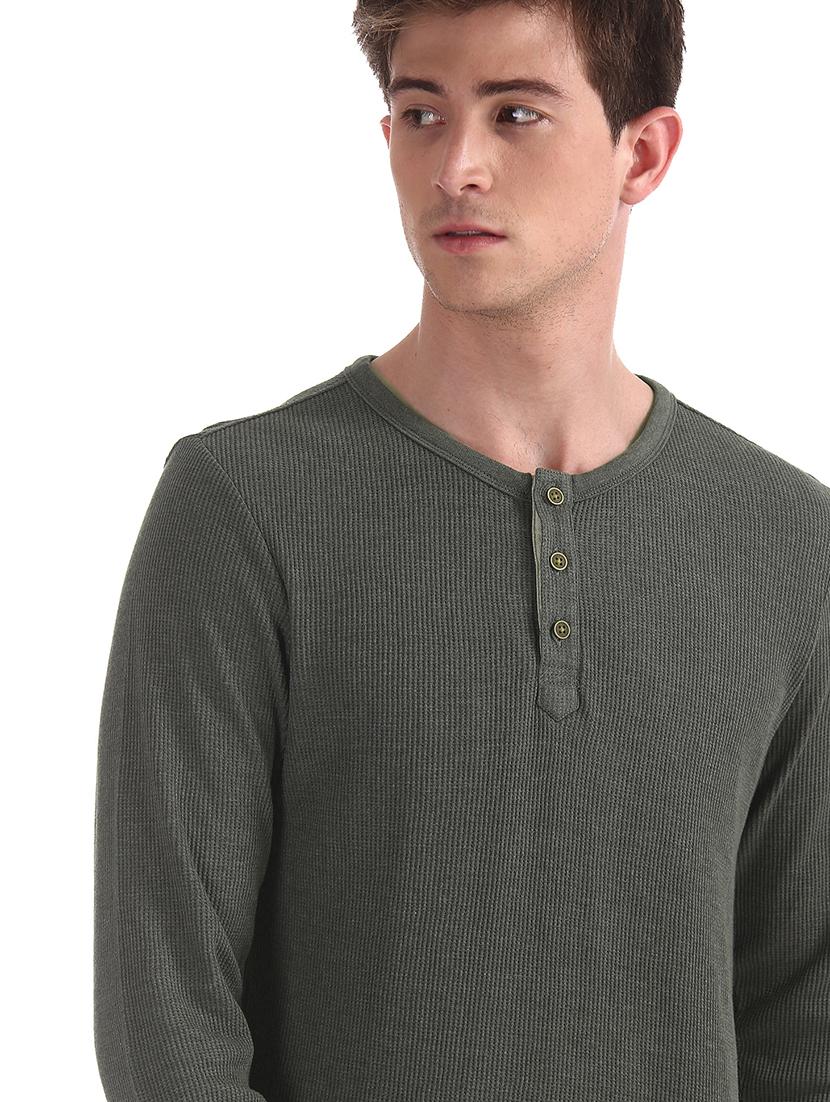 grey self design henley t-shirt - 17630994 - Zoom Image - 5