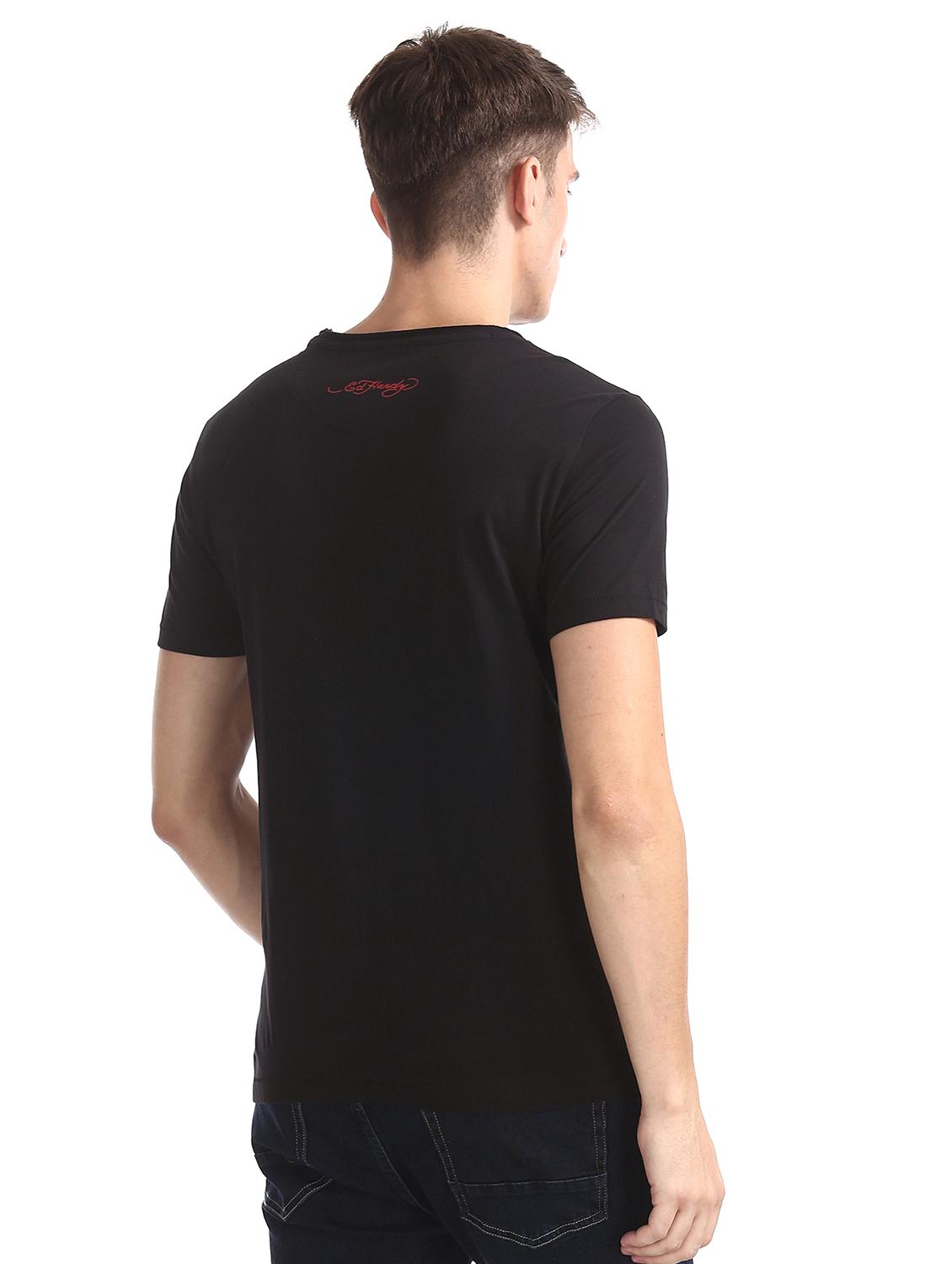 black chest print t-shirt - 17631203 - Zoom Image - 3