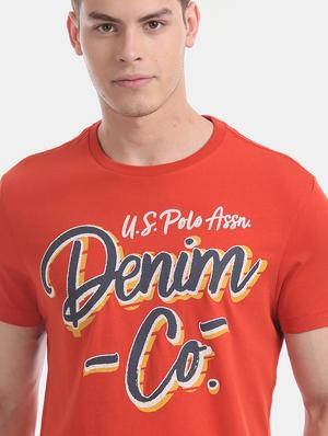 red chest print t-shirt - 17631595 - Standard Image - 5