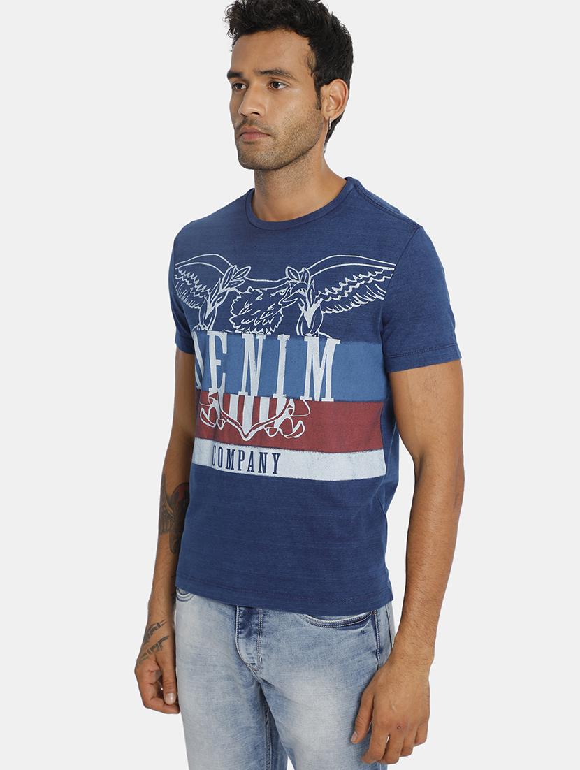 blue chest print t-shirt - 17631637 - Zoom Image - 1