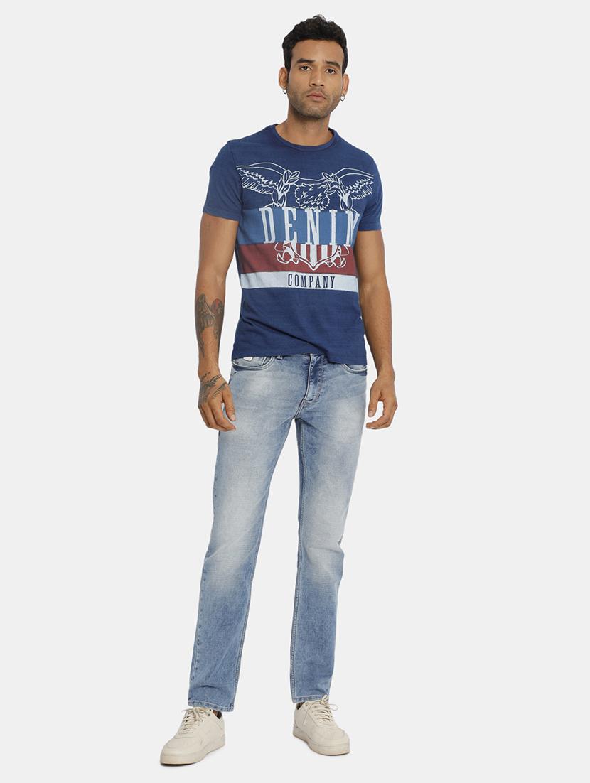 blue chest print t-shirt - 17631637 - Zoom Image - 4
