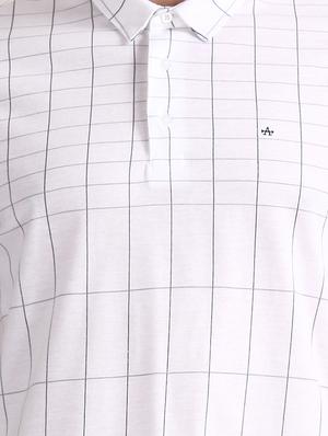 white checkered t-shirt - 17632296 - Standard Image - 5