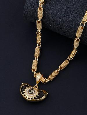 golden metal pendant - 17632605 - Standard Image - 2