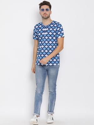 blue geometric print t-shirt - 17633286 - Standard Image - 4