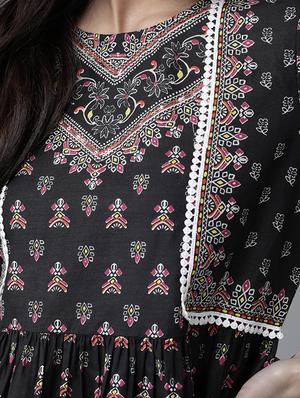 lace detail printed flared tunic - 17633683 - Standard Image - 5
