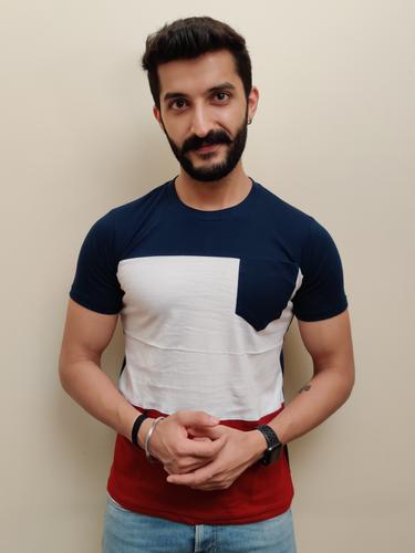 color block men t-shirt - 17635761 - Standard Image - 1