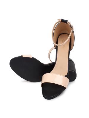 nude patent leather closed back sandals - 17636409 - Standard Image - 4
