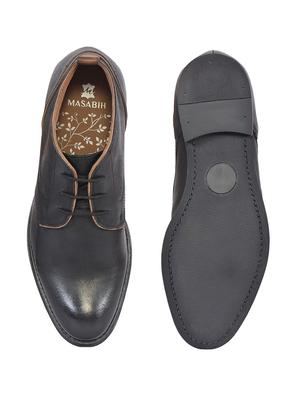 black leather ankle boots shoes - 17636790 - Standard Image - 4
