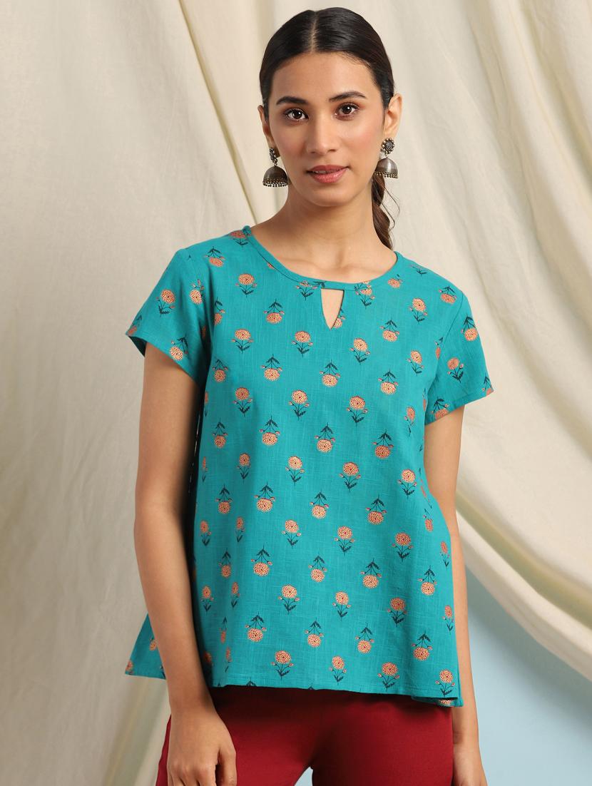 key hole neck printed top - 17637777 - Zoom Image - 1