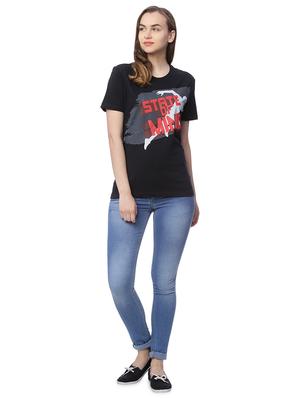 round neck graphic print tee - 17640192 - Standard Image - 4