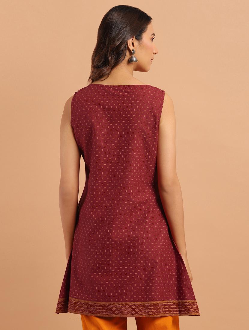 maroon cotton aline kurti - 17643274 - Zoom Image - 3