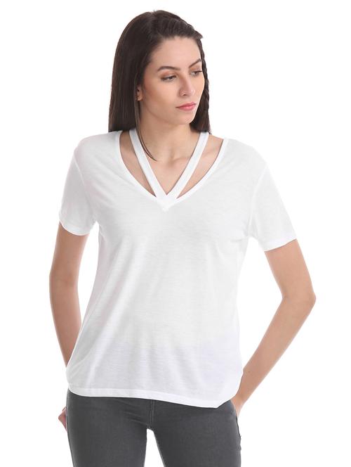 v-neck solid top - 17645393 - Standard Image - 1