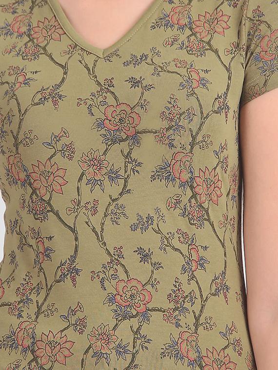 choker neck floral top - 17645567 - Zoom Image - 5