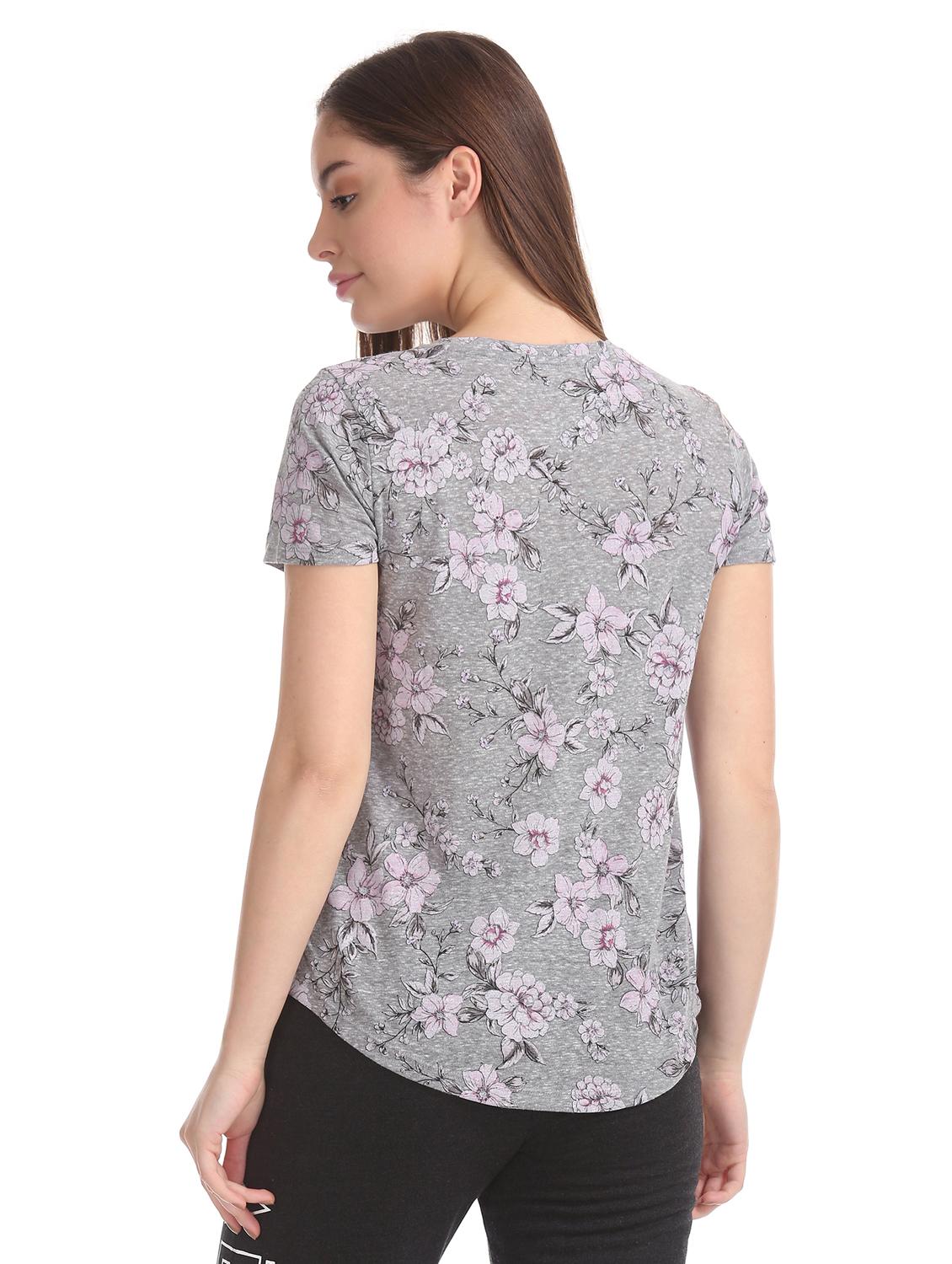 round neck floral top - 17645845 - Zoom Image - 3