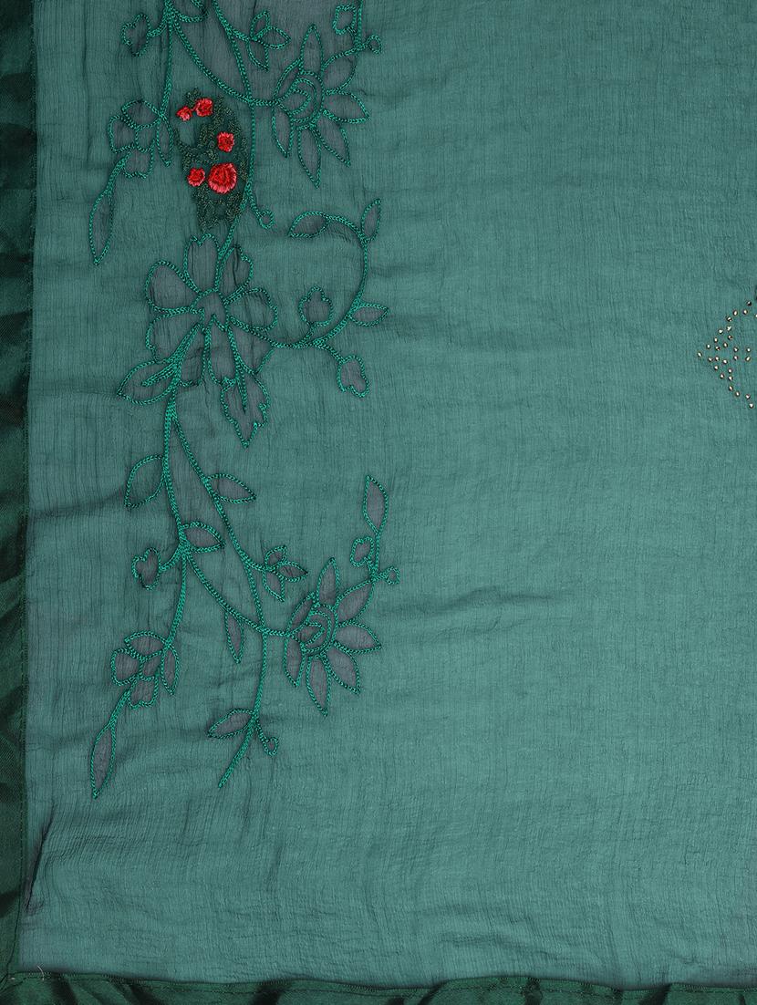 embroidered unstitched suit - 17646033 - Zoom Image - 3