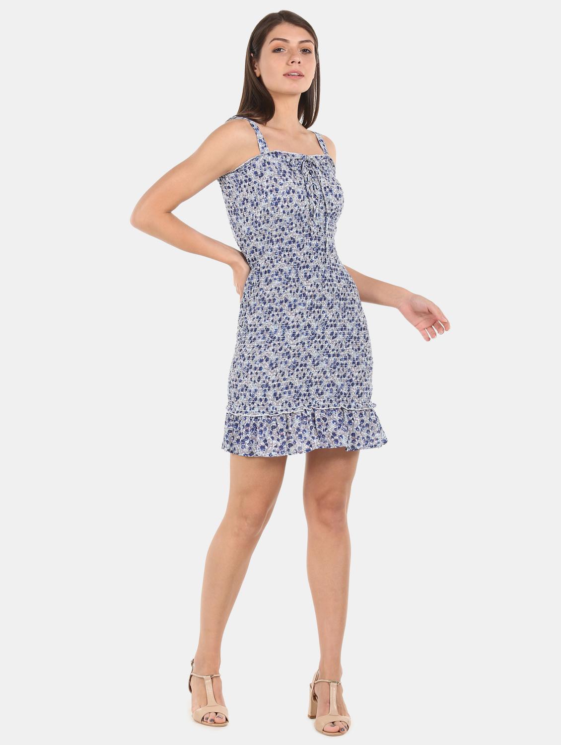 square neck smocked dress - 17646481 - Zoom Image - 4