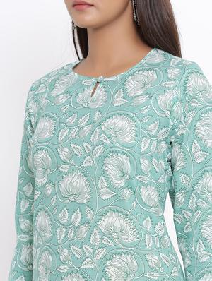 floral straight kurta - 17646822 - Standard Image - 5