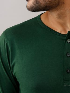 green solid t-shirt - 17649057 - Standard Image - 4