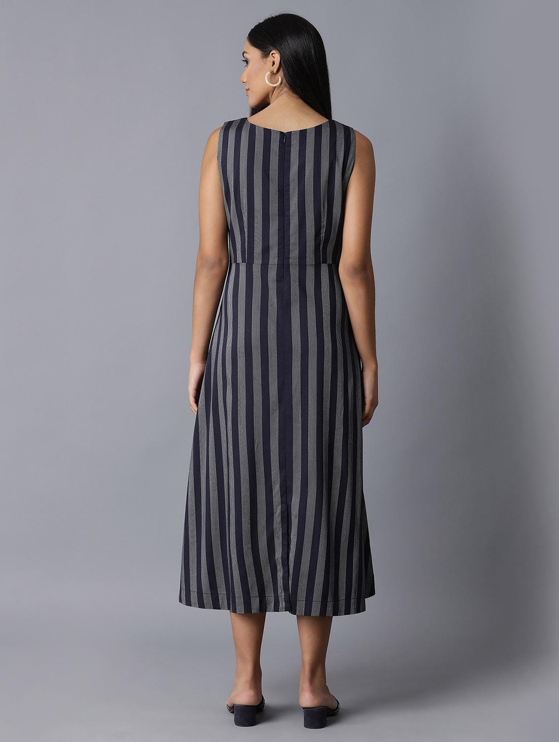 round neck striped a-line dress - 17649396 - Zoom Image - 3