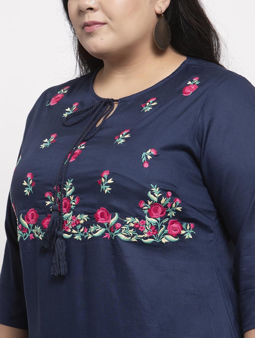 embroidered straight kurta - 17653932 - Zoom Image - 4