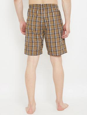 brown checkered shorts - 17657030 - Standard Image - 4