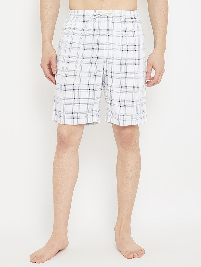 white checkered shorts - 17657031 - Zoom Image - 1